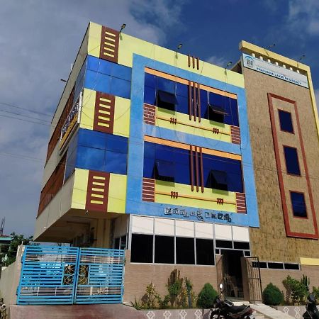 Prasanna Laxmi Residency Bhadrachalam Exterior foto
